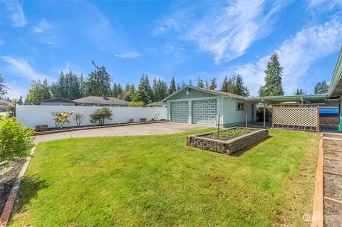 Exterior - 604 E Beech St, Everett, WA 98203 photo 4 of 8