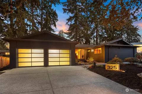 325 NW 199th St, Shoreline, WA 98177