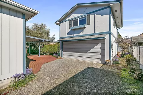 1613 Maple St, Sumner, WA 98390 photo 2