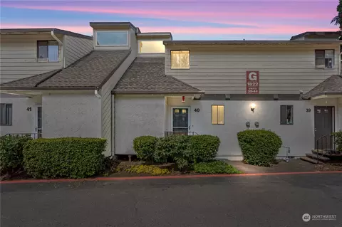 1822 Maple Ln #G40, Kent, WA 98030