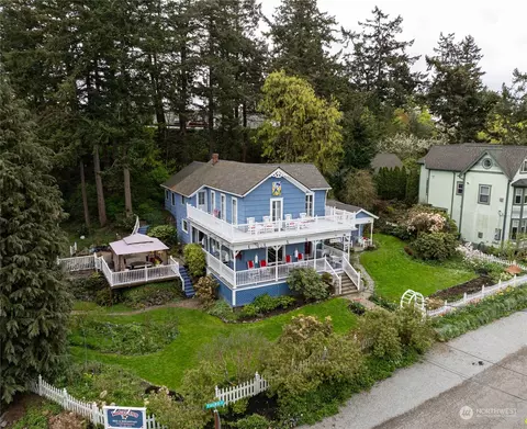 503 S 3rd St, La Conner, WA 98257