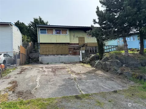 5926 23rd Ave S, Seattle, WA 98108
