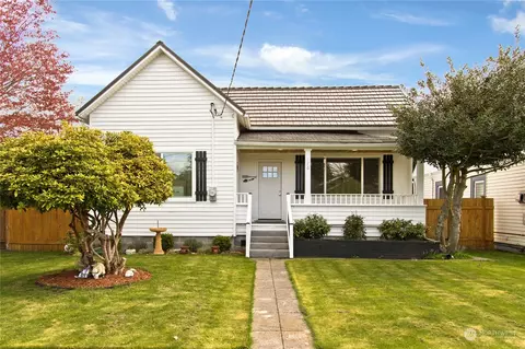 176 S Cottage St, Buckley, WA 98321