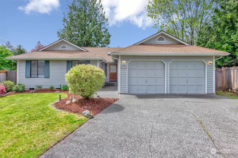 909 223rd Ct NE, Sammamish, WA 98074