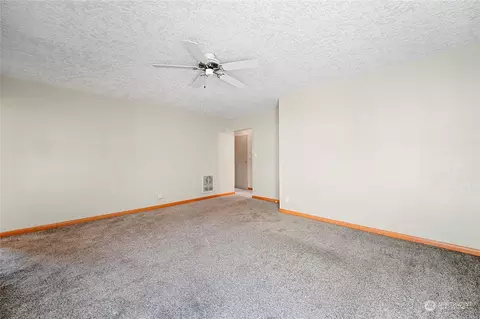 Other - 1128 20th Ave, Longview, WA 98632 photo 3 of 13
