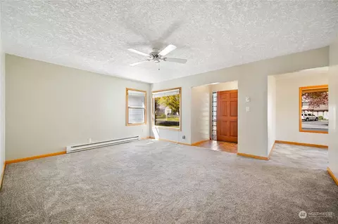 Other - 1128 20th Ave, Longview, WA 98632 photo 2 of 13