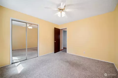 Bedroom - 1128 20th Ave, Longview, WA 98632 photo 3 of 4