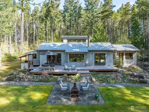1841 Center Rd, Lopez Island, WA 98261