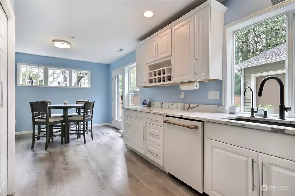 Kitchen - 2817 Hannen St, Dupont, WA 98327 photo 3 of 3