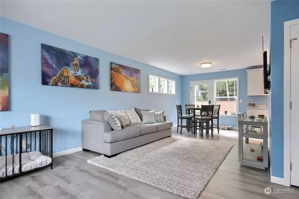 Living - 2817 Hannen St, Dupont, WA 98327 photo 2 of 2