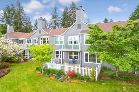 4056 Providence Point Dr SE #1023, Issaquah, WA 98029