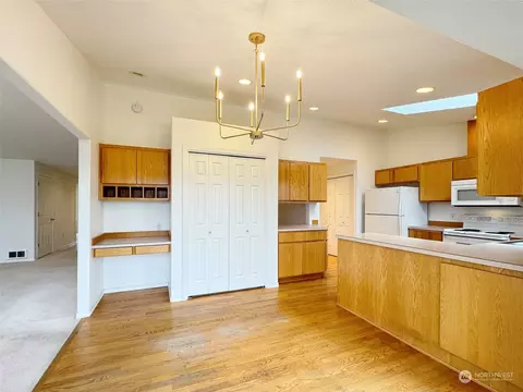 Kitchen - 60 Heron Way, Sequim, WA 98382 photo 2 of 5