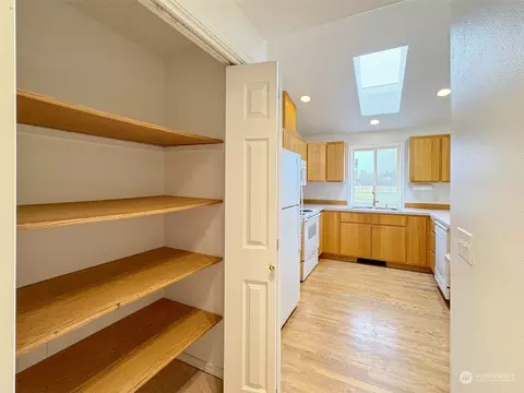 Kitchen - 60 Heron Way, Sequim, WA 98382 photo 5 of 5