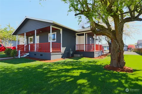 75 SW 3rd St, Chehalis, WA 98532 photo 2