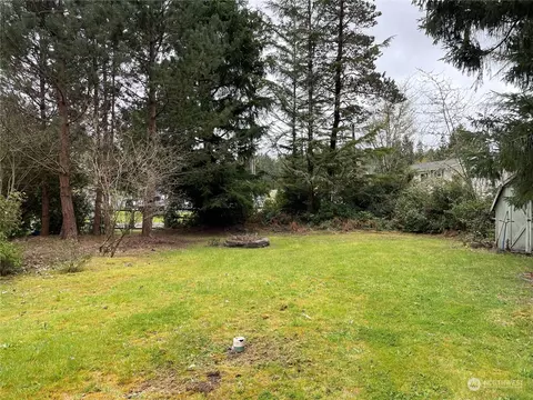 Exterior - 2001 196th St, Long Beach, WA 98631 photo 4 of 10