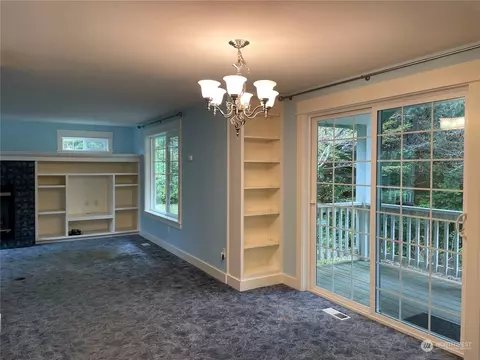 Living - 2001 196th St, Long Beach, WA 98631 photo 3 of 3