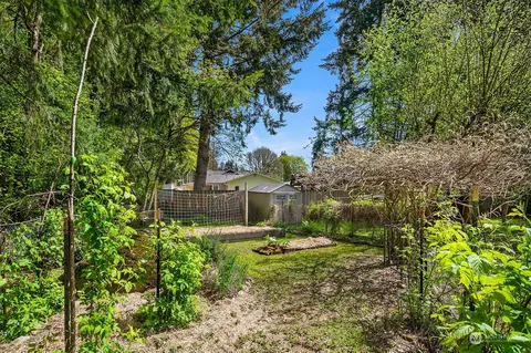 Exterior - 23611 48th Ave SE, Bothell, WA 98021 photo 11 of 13