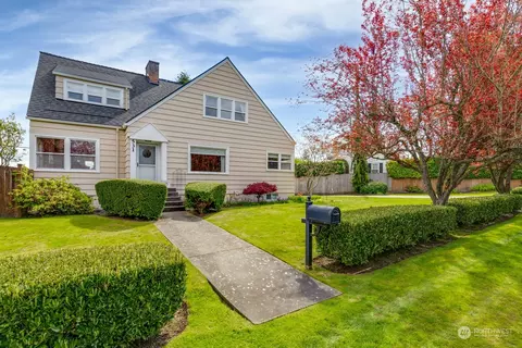 531 Alverson Blvd, Everett, WA 98201