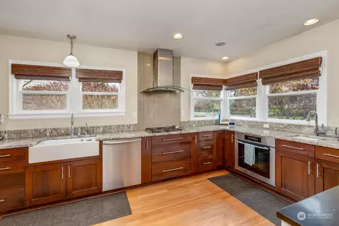 Kitchen - 531 Alverson Blvd, Everett, WA 98201 photo 1 of 5