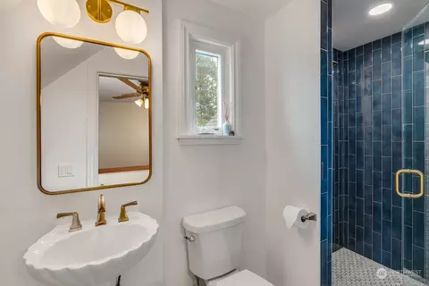 Bath - 531 Alverson Blvd, Everett, WA 98201 photo 2 of 2