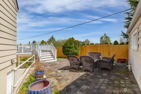 Exterior - 531 Alverson Blvd, Everett, WA 98201 photo 8 of 10