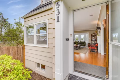 Exterior - 531 Alverson Blvd, Everett, WA 98201 photo 5 of 10