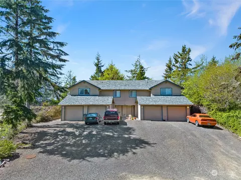 591 Sunset Ave NE #A, Ocean Shores, WA 98569