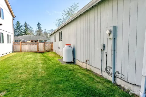 Exterior - 234 166th St E, Spanaway, WA 98387 photo 5 of 6