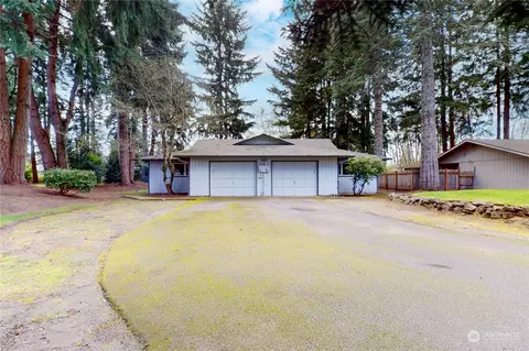 7601 Trails End Dr SE #A&B, Tumwater, WA 98501