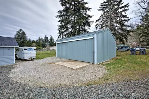 Exterior - 6545 E Grapeview Loop Rd, Allyn, WA 98524 photo 12 of 15