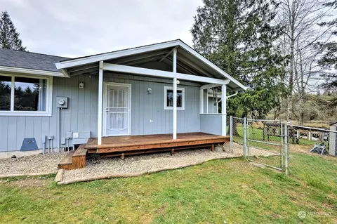 Exterior - 6545 E Grapeview Loop Rd, Allyn, WA 98524 photo 10 of 15