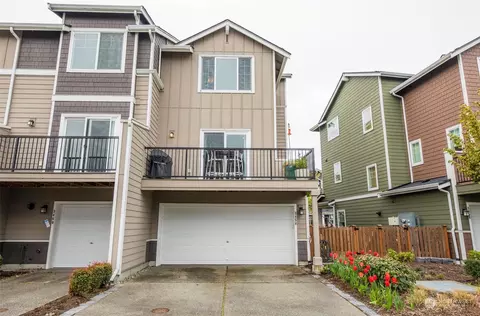 Exterior - 3458 31st Dr, Everett, WA 98201 photo 6 of 8