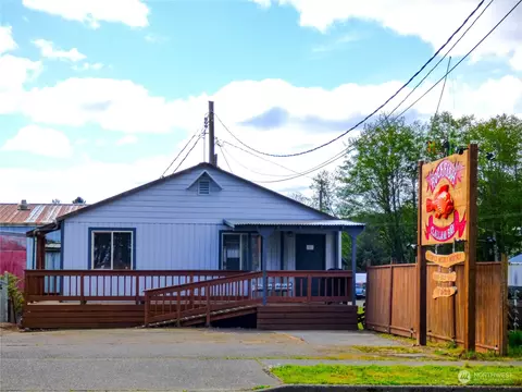 16732 Highway 112, Clallam Bay, WA 98326