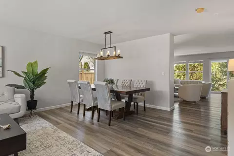 Dining - 4511 114th Pl SE, Everett, WA 98208 photo 1 of 6