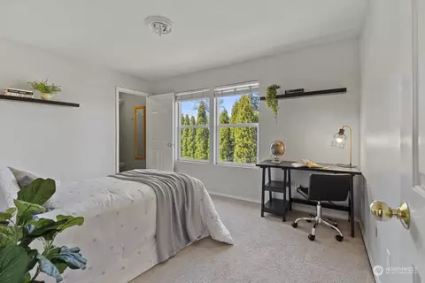 Bedroom - 4511 114th Pl SE, Everett, WA 98208 photo 4 of 9