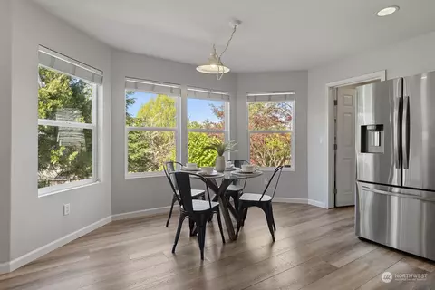 Dining - 4511 114th Pl SE, Everett, WA 98208 photo 5 of 6