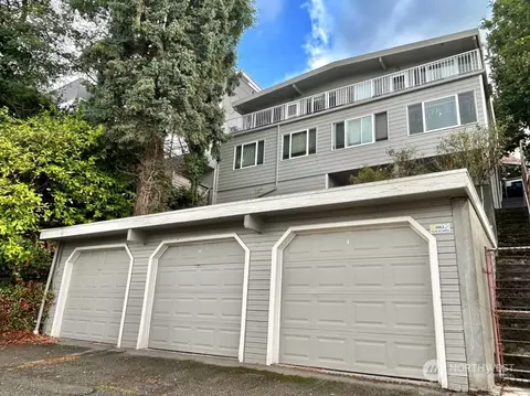2567 13th Ave W, Seattle, WA 98119