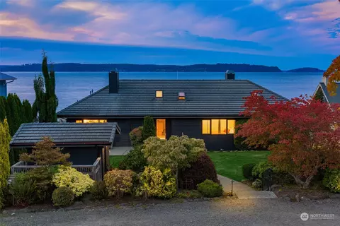 27563 Lofall Ct NW, Poulsbo, WA 98370