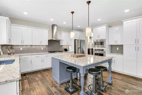 Kitchen - 23815 3rd Dr SE, Bothell, WA 98021 photo 2 of 4