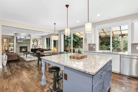 Kitchen - 23815 3rd Dr SE, Bothell, WA 98021 photo 4 of 4