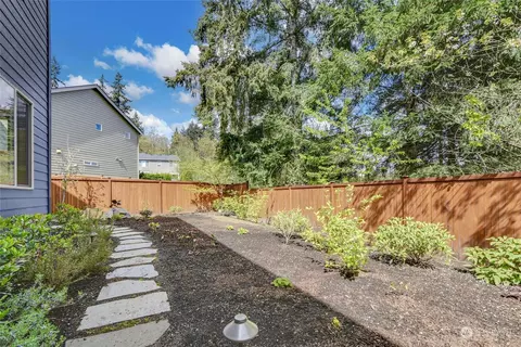 Exterior - 23815 3rd Dr SE, Bothell, WA 98021 photo 6 of 8