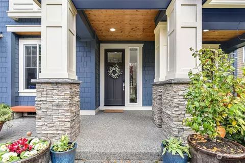 Exterior - 23815 3rd Dr SE, Bothell, WA 98021 photo 2 of 8