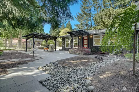 405 Mount Mckinley Dr SW, Issaquah, WA 98027