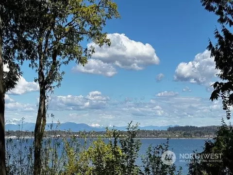 5508 Pine Siskin Rd, Blaine, WA 98230