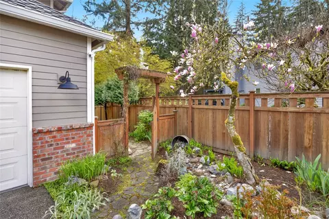 Exterior - 1232 144th Pl SE, Mill Creek, WA 98012 photo 9 of 14
