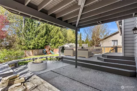 Exterior - 11732 44th Dr SE, Everett, WA 98208 photo 8 of 15