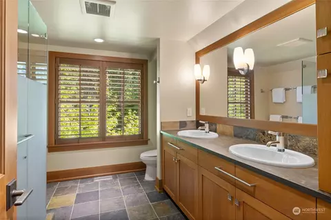 Bath - 1200 Pinegrass Loop, Cle Elum, WA 98922 photo 5 of 6