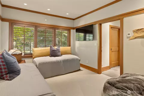 Bedroom - 1200 Pinegrass Loop, Cle Elum, WA 98922 photo 5 of 6