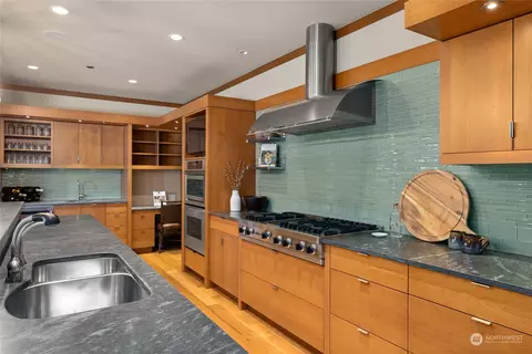 Kitchen - 1200 Pinegrass Loop, Cle Elum, WA 98922 photo 2 of 3