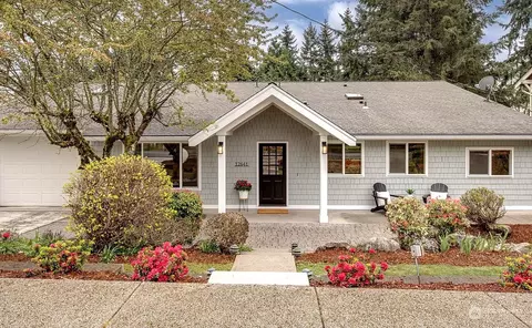 12641 NE 104th St, Kirkland, WA 98033